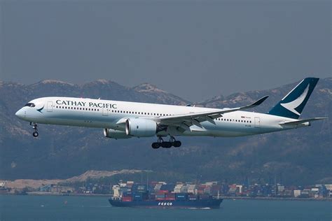 cathay pacific a350 900.
